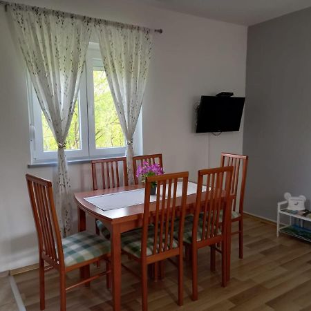 Apartment Rosie สโมลยานัซ ภายนอก รูปภาพ