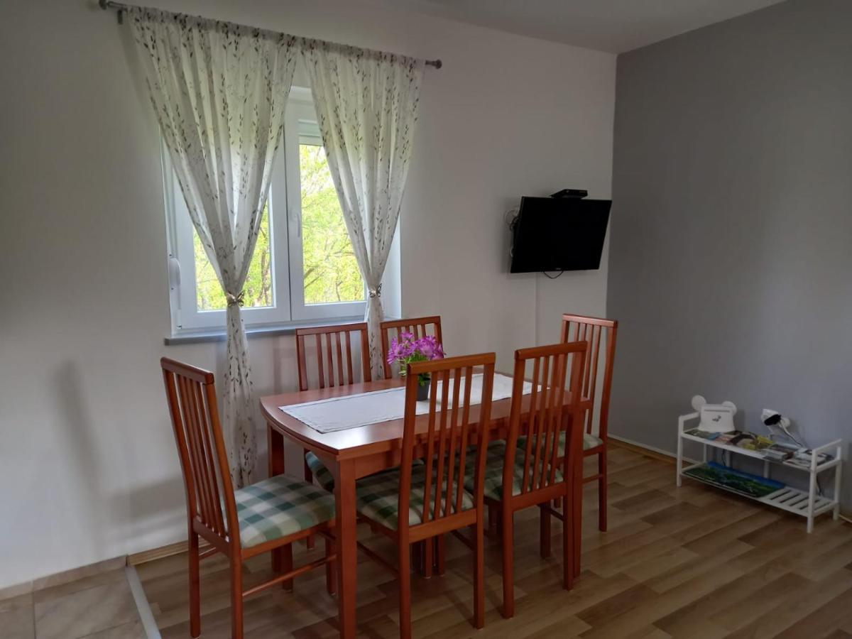 Apartment Rosie สโมลยานัซ ภายนอก รูปภาพ