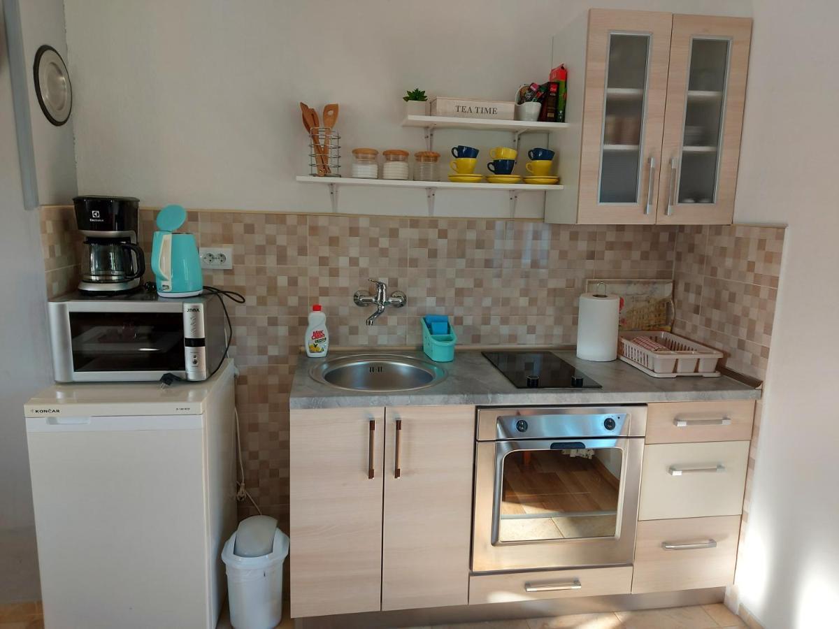 Apartment Rosie สโมลยานัซ ภายนอก รูปภาพ