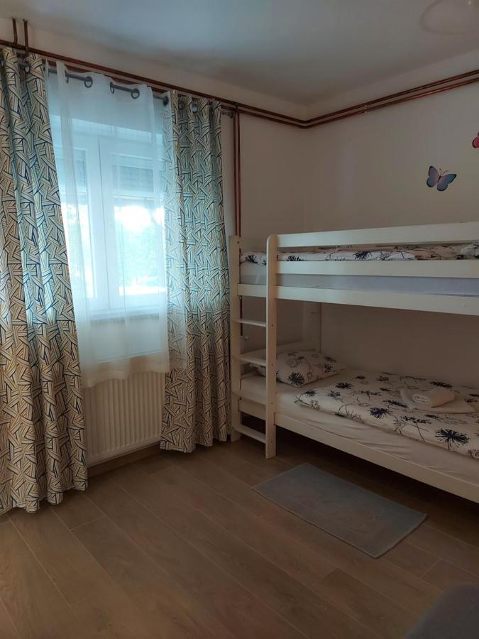 Apartment Rosie สโมลยานัซ ภายนอก รูปภาพ